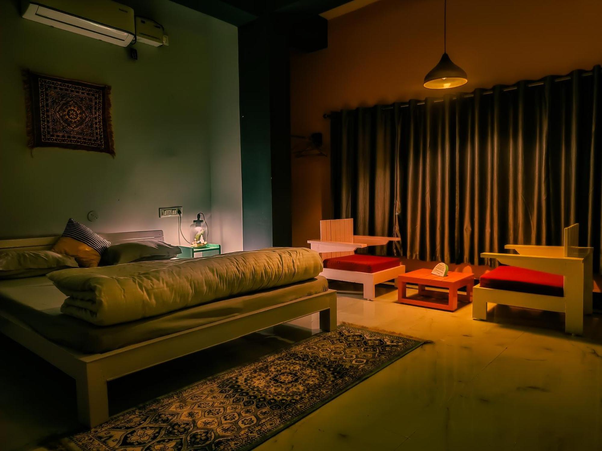 Housetale- A Traveller'S Home Bodh Gaya Εξωτερικό φωτογραφία